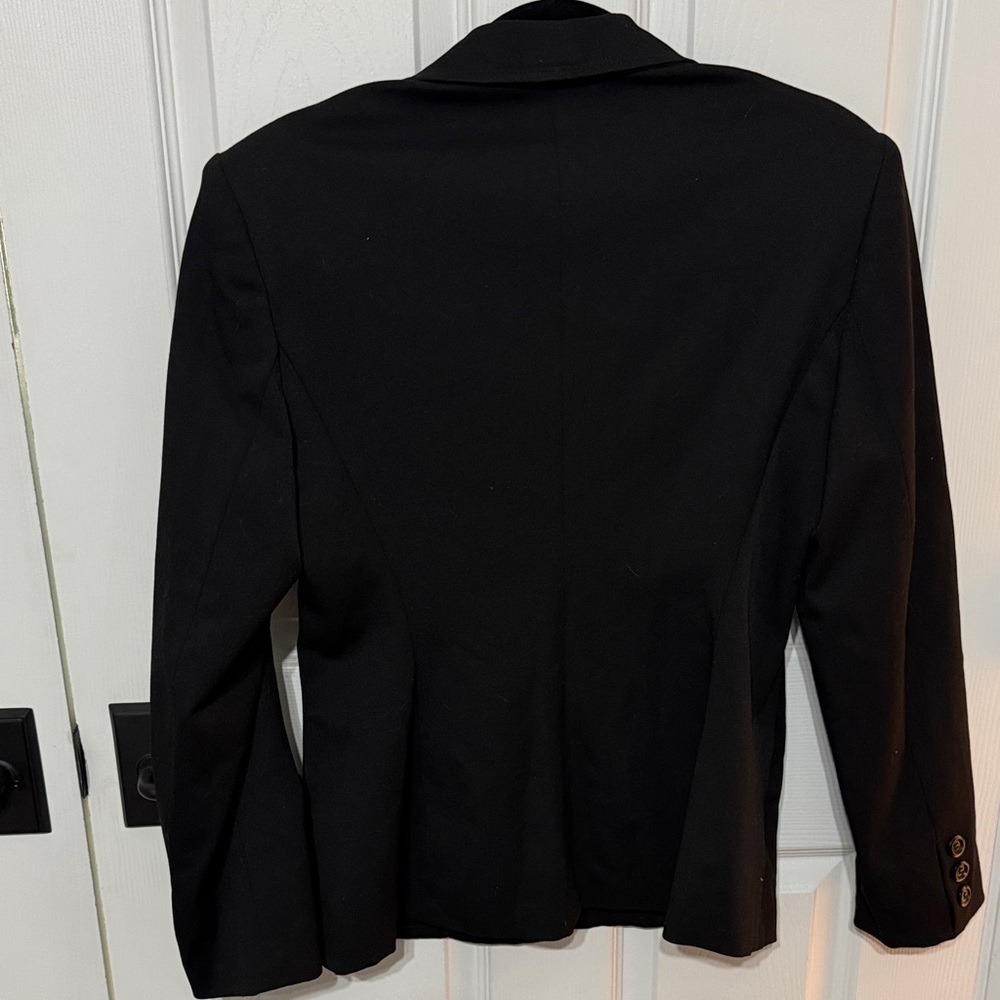 Tailored Black Women's Blazer - Picture 6 of 6